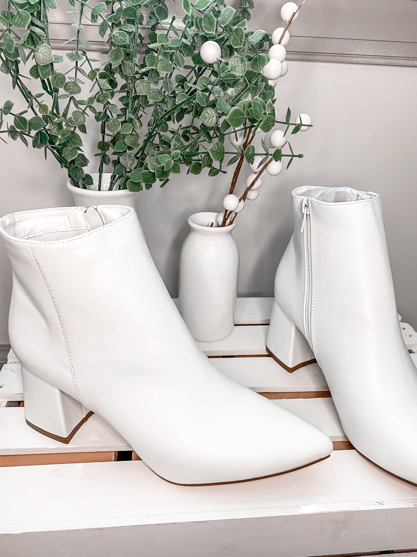 The Dixie Boots, White