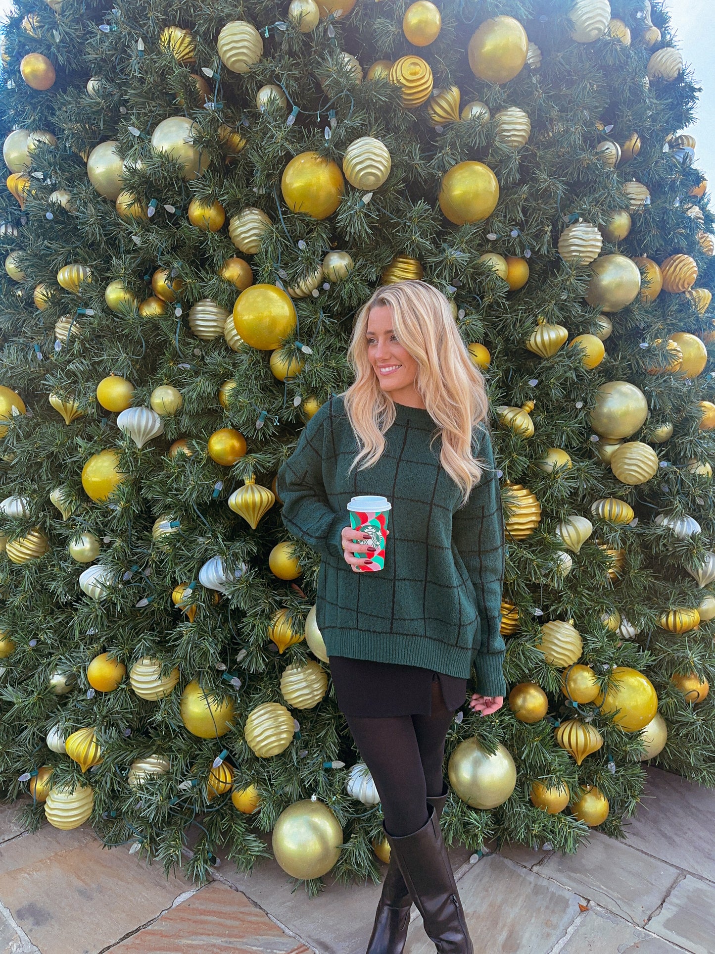 Under the Mistletoe Sweater, Hunter Green