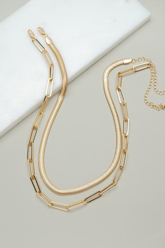 Attention to Detail Necklace, Gold